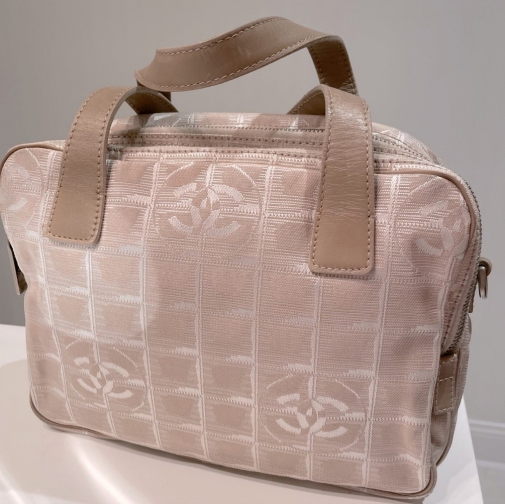CHANEL Traveline Bag 🥰